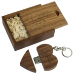 Long Lifespan Hearshape Usb Sticks Wood case Flash Drive Customized Multi Capacity Characters Option 32gb 64gb for PC